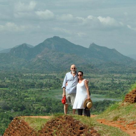 Kassapa Home Stay Sigiriya Ngoại thất bức ảnh