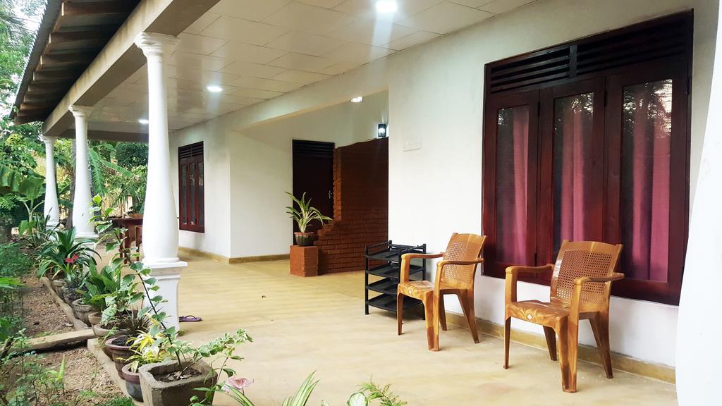 Kassapa Home Stay Sigiriya Ngoại thất bức ảnh